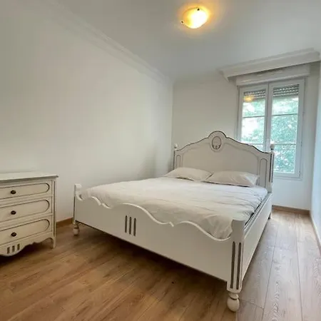 Spacious Marie شقة