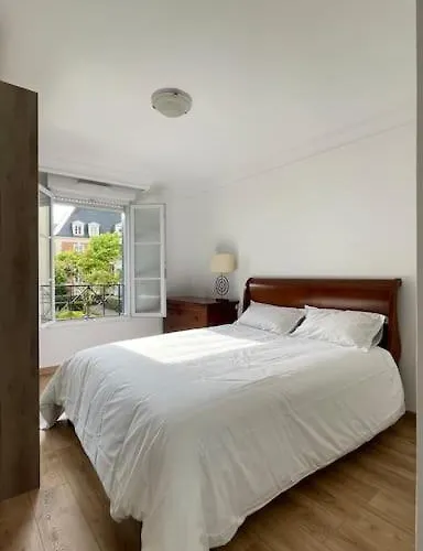 Spacious Marie Апартаменты *