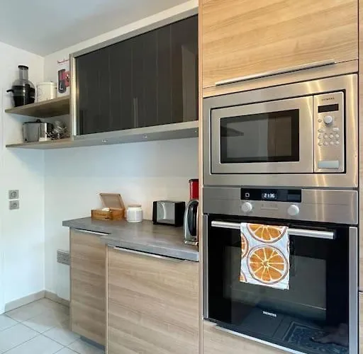 Spacious Marie Апартаменты Серри
