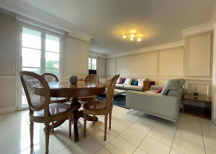 Апартаменты Spacious Marie *