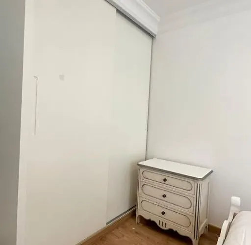 Spacious Marie * Серри