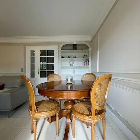 Spacious Marie * Serris